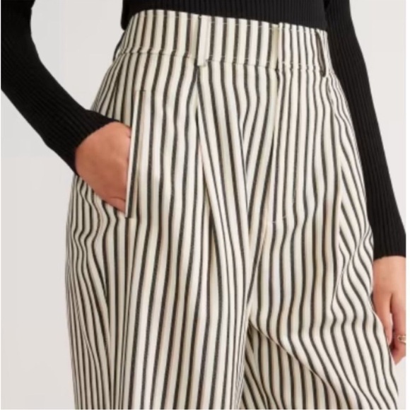 Everlane Black and White Striped Cropped Pants - Picture 3 of 10